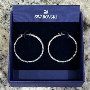 ✨Swarovski Stone Hoop Pierces Earrings NWT ✨